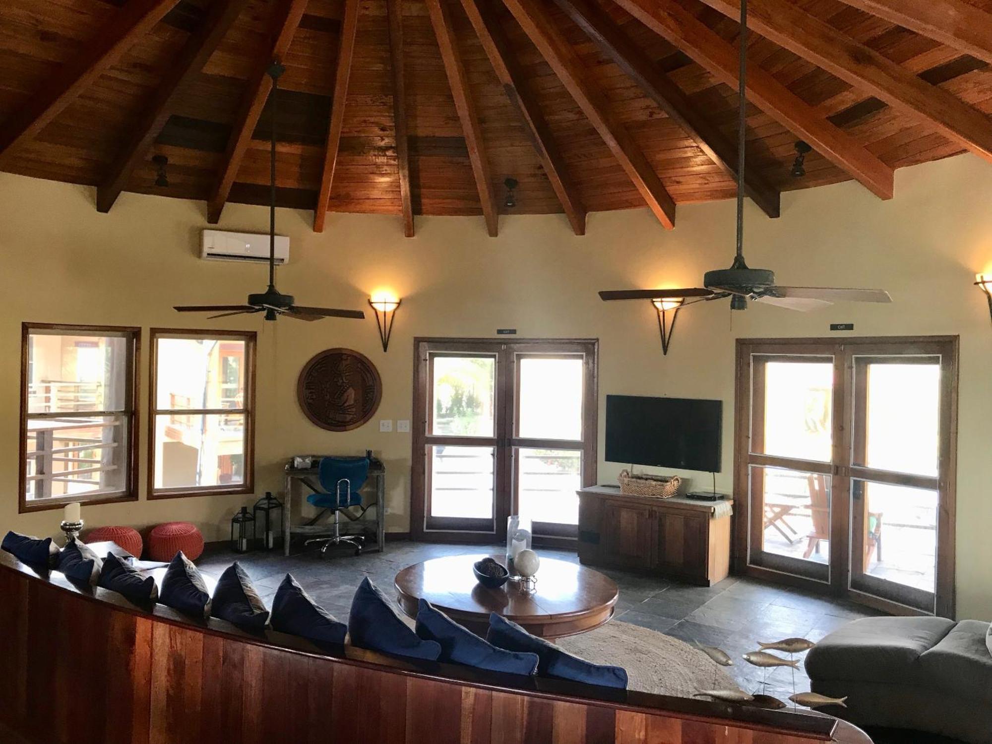 Villa Serenity San Pedro  Rom bilde
